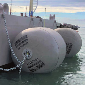 Fender für Hafen