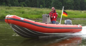 Außenborder-Schlauchboot 1