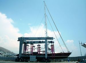 Travellift 1