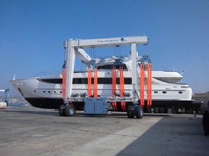 Travellift mit Allradlenkung 1