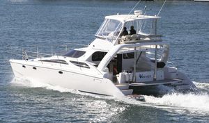 Express Cruiser / Katamaran