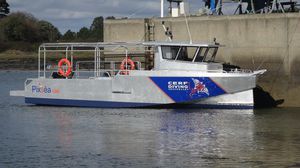 Taucherbasisboot Berufsboot