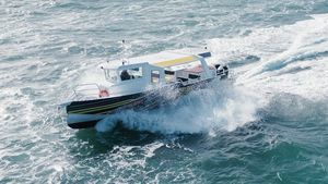 Passagierboot Berufsschiff 1