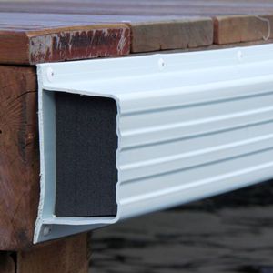 Fender für Yachthafen