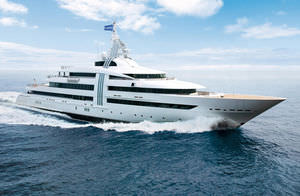 Fahrten-Megayacht / mit Ruderhaus / Stahl / 9 Kabinen