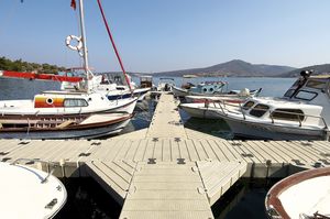 modularer Ponton / schwimmend / Anker / für Yachthäfen