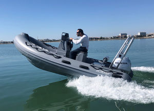 Außenborder-Schlauchboot