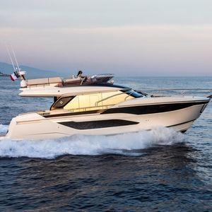 Express-Cruiser / Flybridge 1