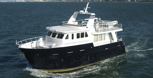 Motoryacht für Kreuzfahrten 1
