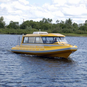 Ausflugsboot