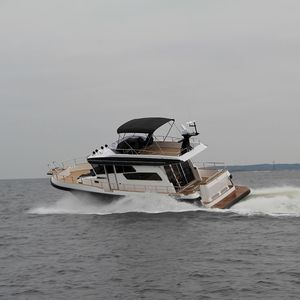 Motoryacht für Kreuzfahrten