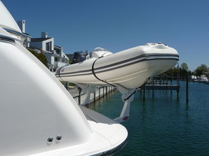 Lift für Rettungsboote