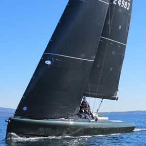 Segelboot für Fahrten- und Regattasegeln