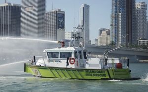 Feuerlöschboot-Berufsschiff 1