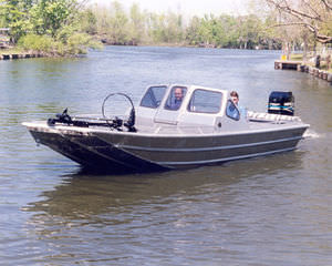 Außenborder-Konsolenboot 1