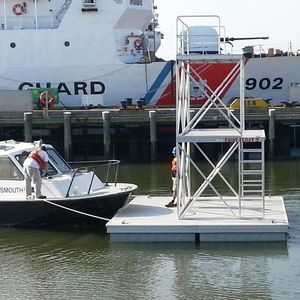 schwimmende Plattform