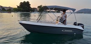 Außenborder-Konsolenboot 1