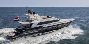 Motoryacht für Kreuzfahrten