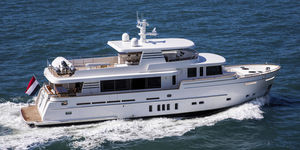 Motoryacht für Kreuzfahrten