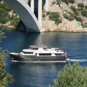 Motoryacht für Kreuzfahrten