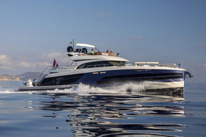 Motoryacht für Kreuzfahrten