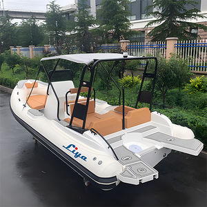 Außenborder-Schlauchboot 1