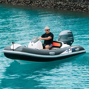 Außenborder-Schlauchboot 1