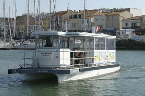 Ausflugsboot