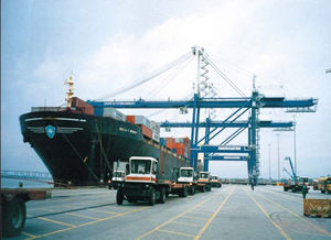 Containerkran / Super Post-Panamax
