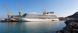 Kreuzfahrtschiff 1