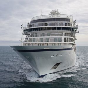Kreuzfahrtschiff 1