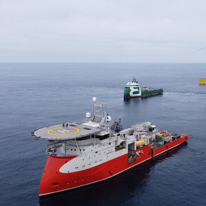 Offshore-Service-Schiff / Bohrinselversorger