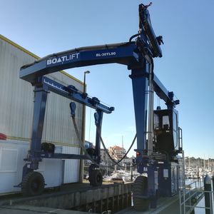 Travellift mit Allradlenkung