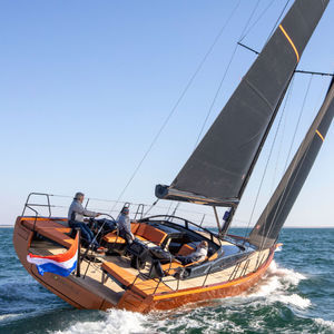 Segelboot für Kreuzfahrten
