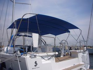 Bimini-Top für Segelboot