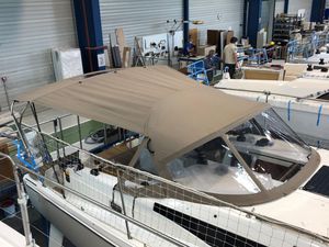 Bimini-Top für Segelboot
