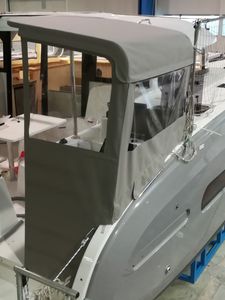 Cockpitverdeck für Motorboot