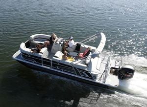 Außenborder-Pontonboot 1