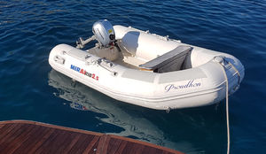 Außenborder-Schlauchboot 1