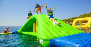 Rutschbahn-Wasserspielgerät