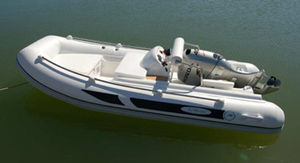 Außenborder-Schlauchboot 1