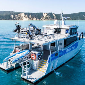 Taucherbasisboot Berufsschiff