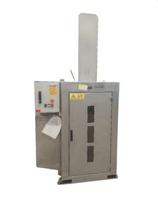 Müllpresse für Schiffe