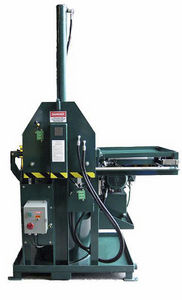 Müllpresse für Schiffe 1