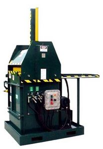 Müllpresse für Schiffe 1