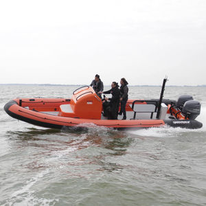 Außenborder-Schlauchboot 1