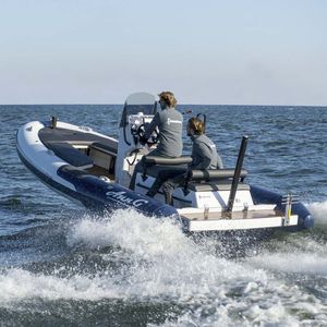 Innenborder-Schlauchboot 1