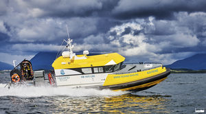 Taucherbasisboot
