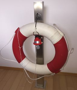 Halterung für Rettungsring / Ring
