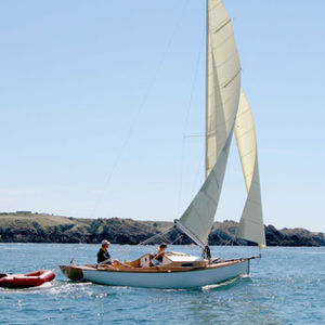 Segelboot für Kreuzfahrten